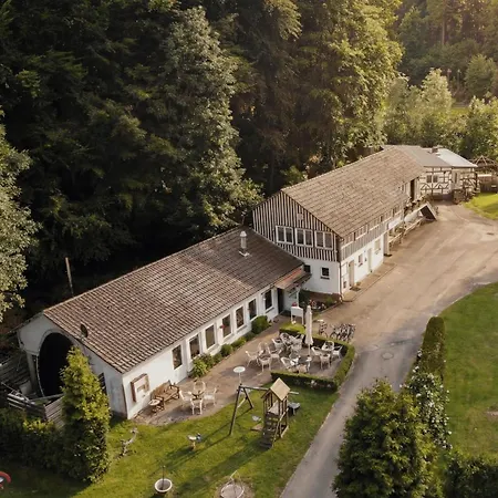 Campingplads Blockhuette Auf Naturcampingplatz Im Wald Ellershausen bei Muenden